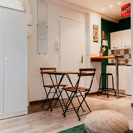 Foch Διαμέρισμα *